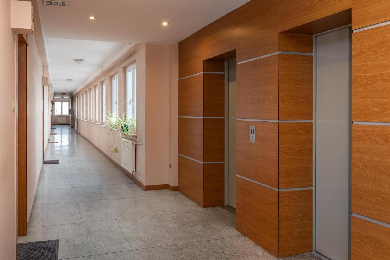 9Th Floor City View Apartment Varşovia Exterior foto