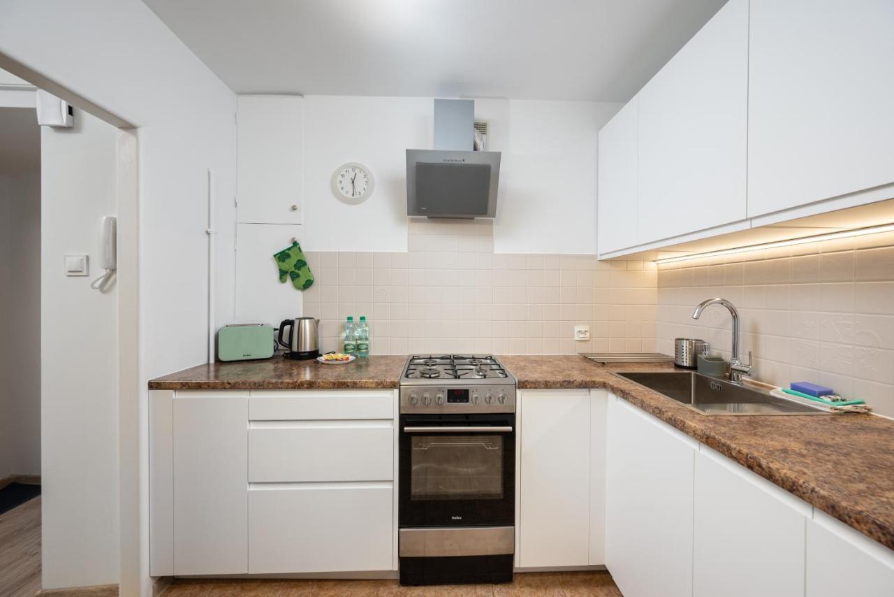 9Th Floor City View Apartment Varşovia Exterior foto