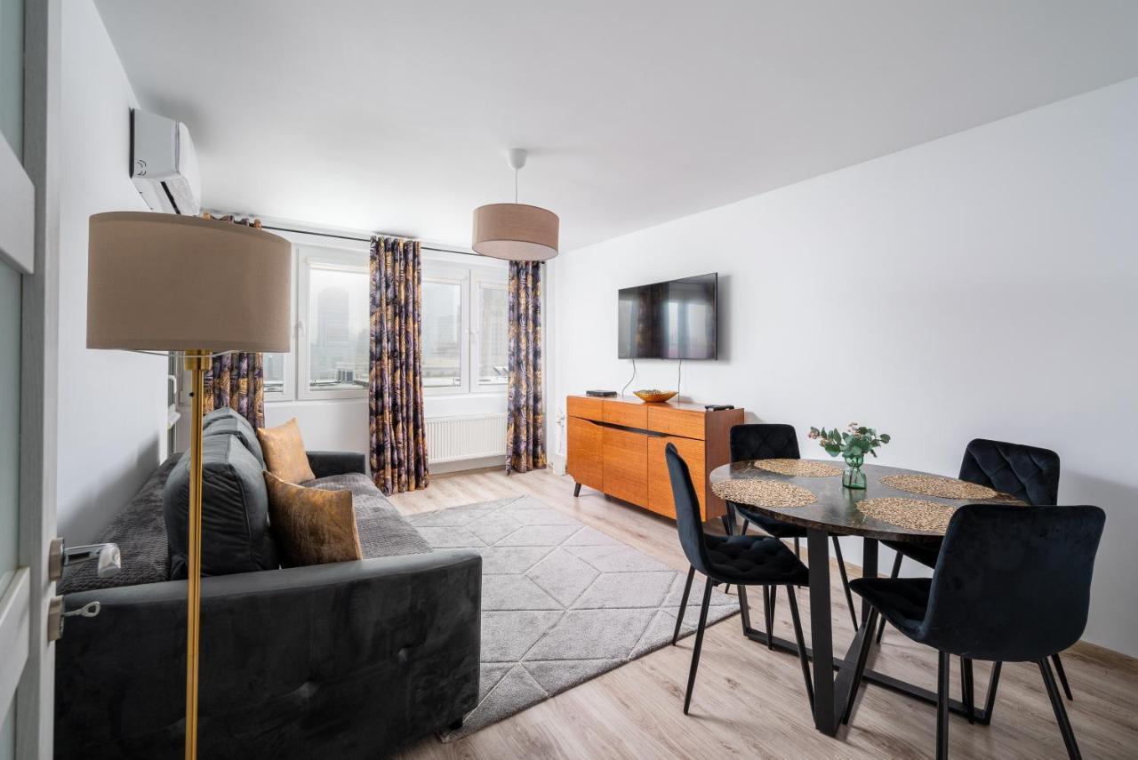 9Th Floor City View Apartment Varşovia Exterior foto
